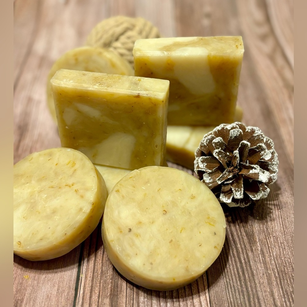Hand crafted goat milk soap with calendula flower petals - Picture 5 of 6
